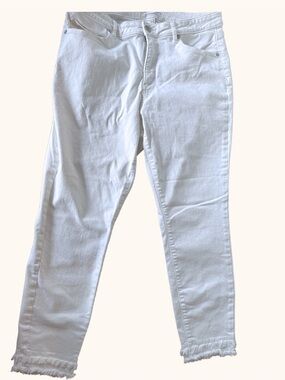LOFT White Slim Pocket Frayed Hem Jeans Size 32/14